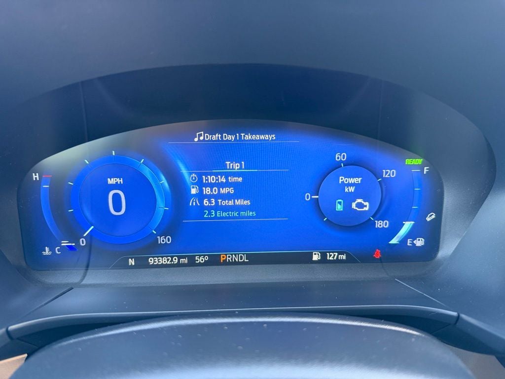 2022 Ford Escape Hybrid Titanium