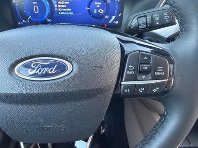 2022 Ford Escape Hybrid Titanium