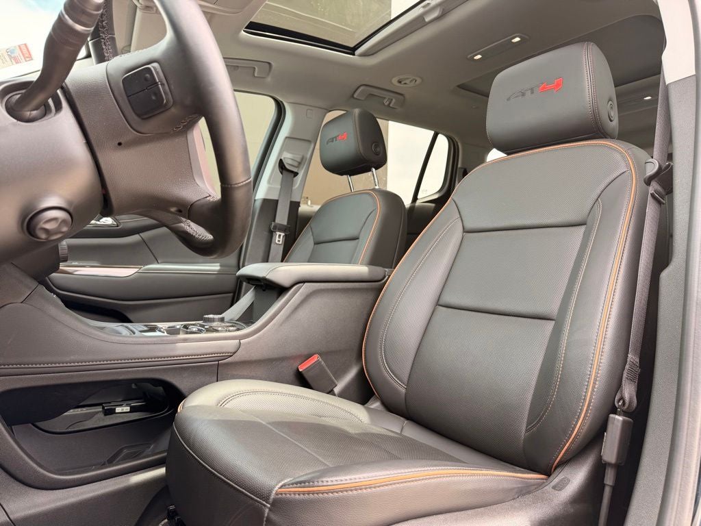 2023 GMC Acadia AT4