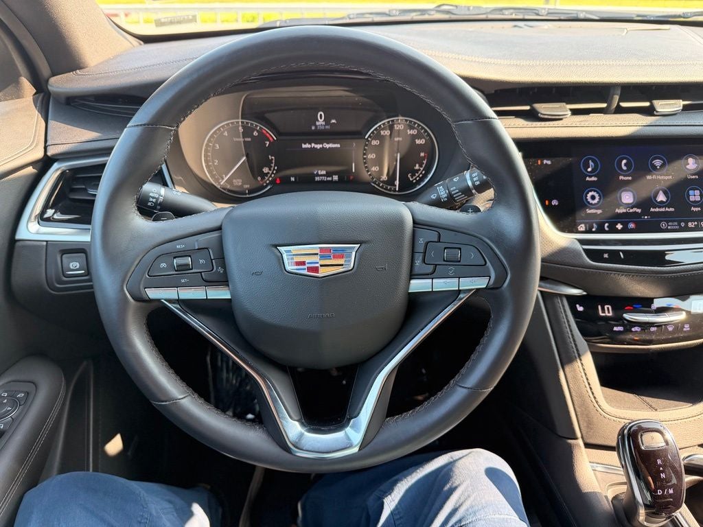 2024 Cadillac XT6 Luxury
