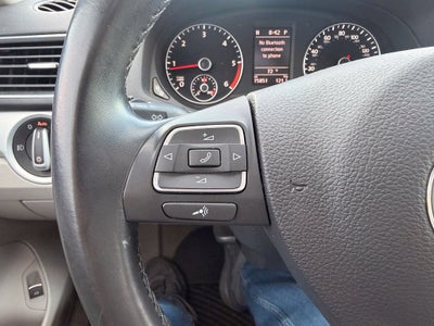 2013 Volkswagen Passat TDI SE w/Sunroof/Nav