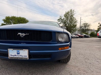 2007 Ford Mustang Deluxe