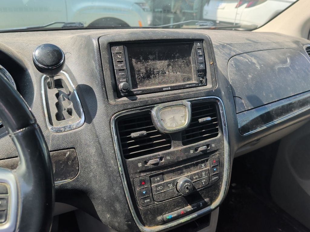 2012 Chrysler Town & Country Touring