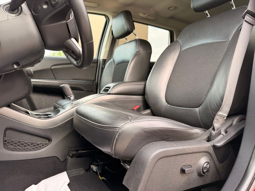 2018 Dodge Journey Crossroad