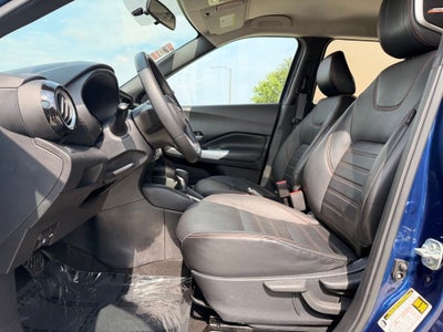 2019 Nissan Kicks SR