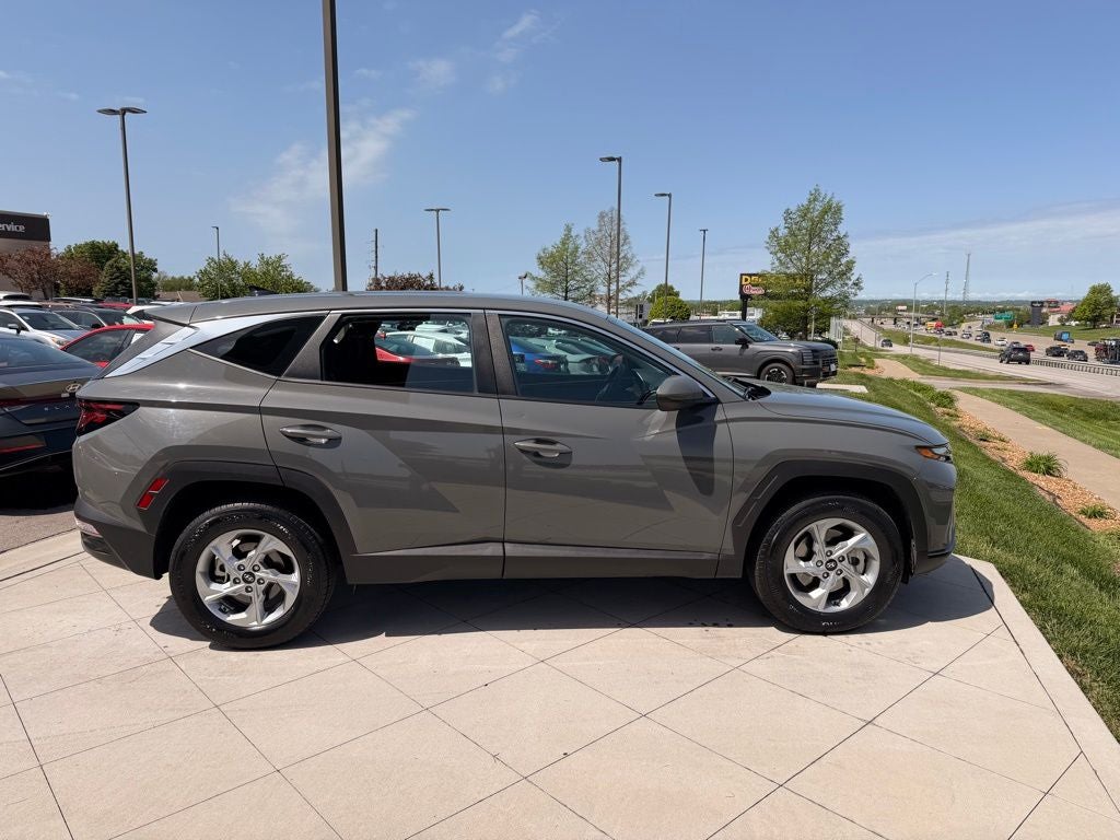 2024 Hyundai TUCSON SE