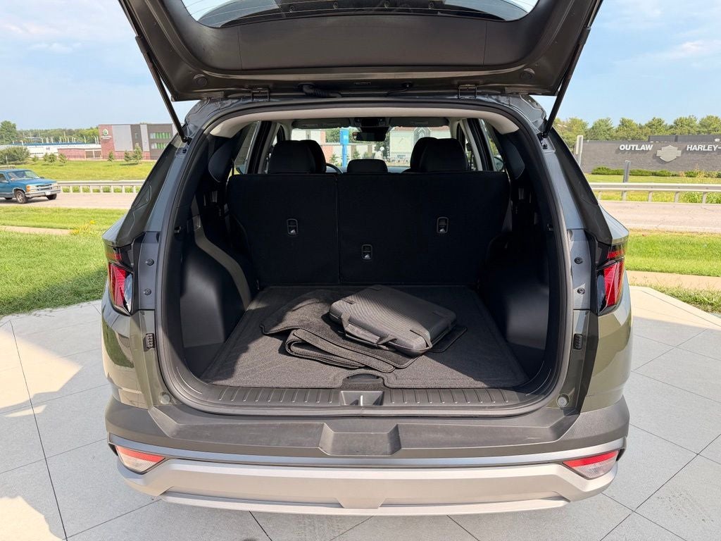 2026 Hyundai TUCSON SE