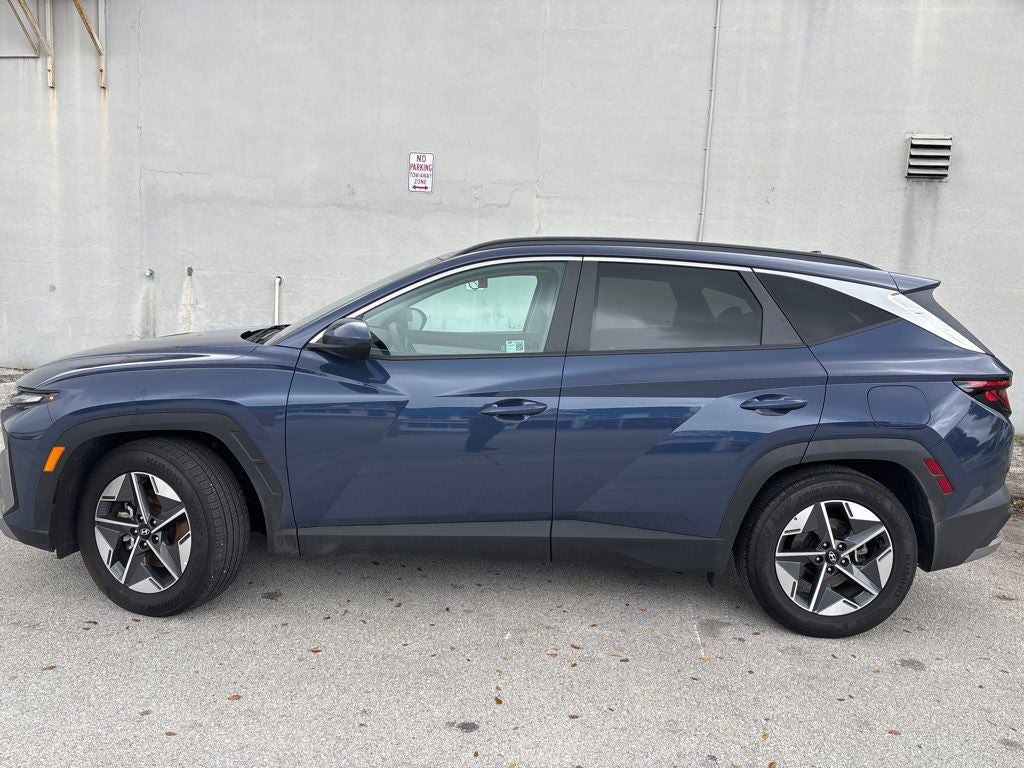 2025 Hyundai TUCSON SEL