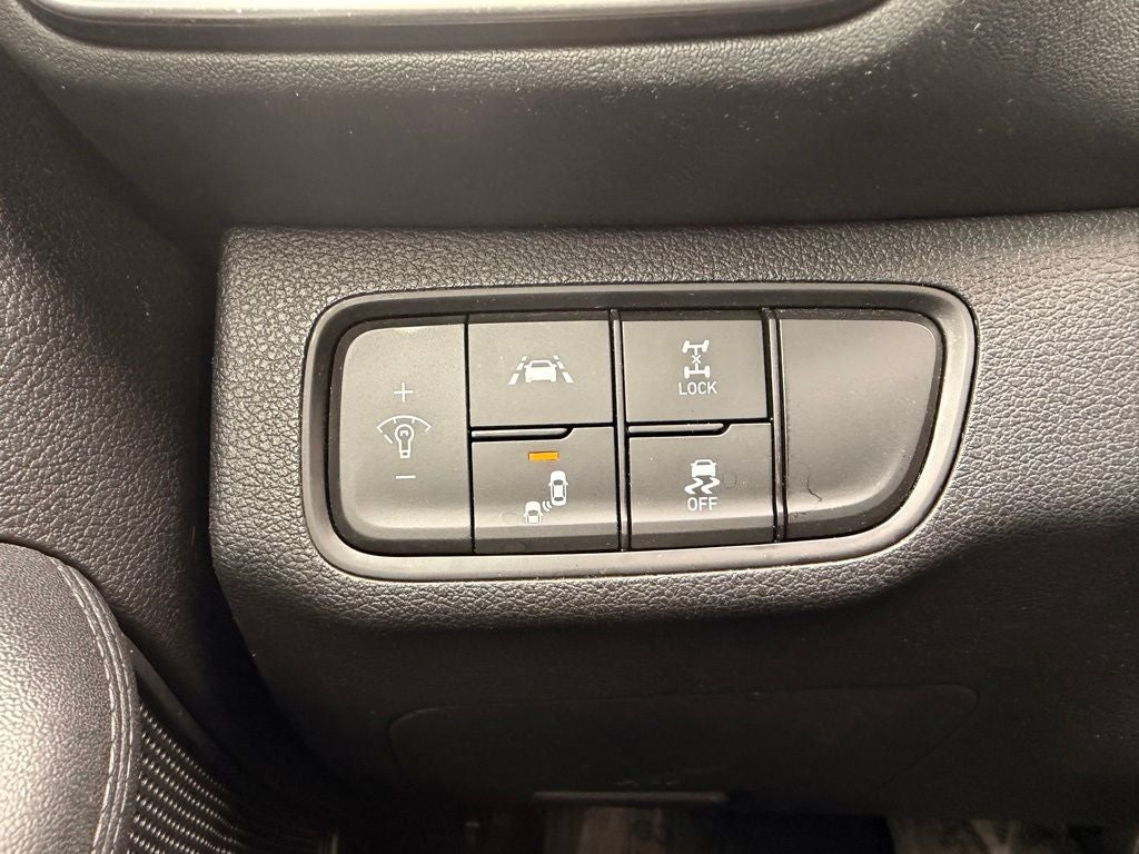 2019 Hyundai SANTA FE SE