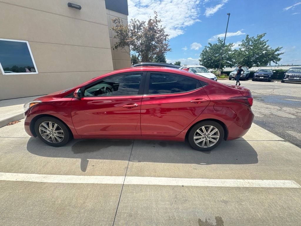 2015 Hyundai ELANTRA SE