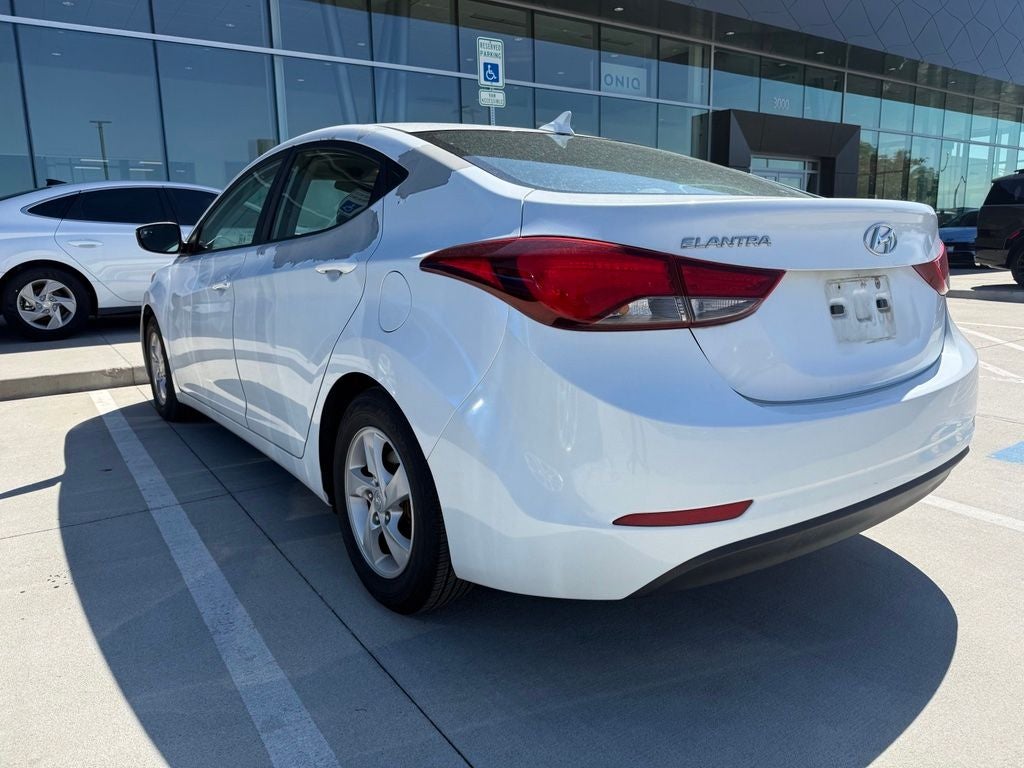 2015 Hyundai ELANTRA SE
