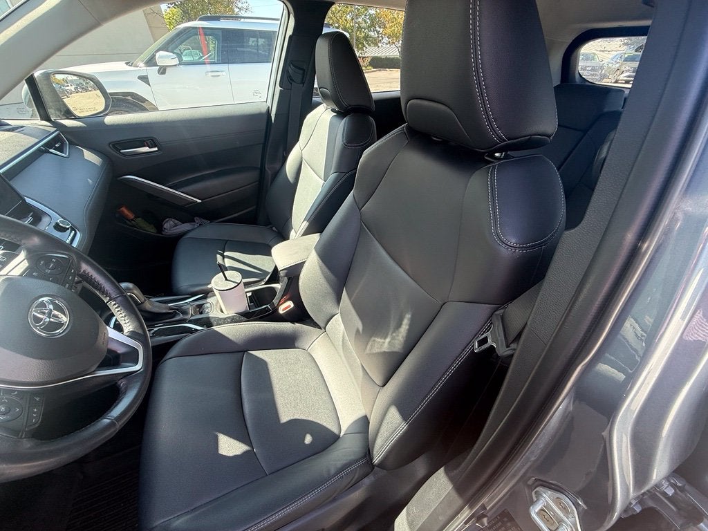 2024 Toyota Corolla Cross XLE