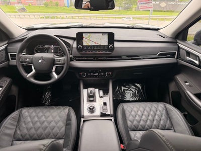 2022 Mitsubishi Outlander SEL