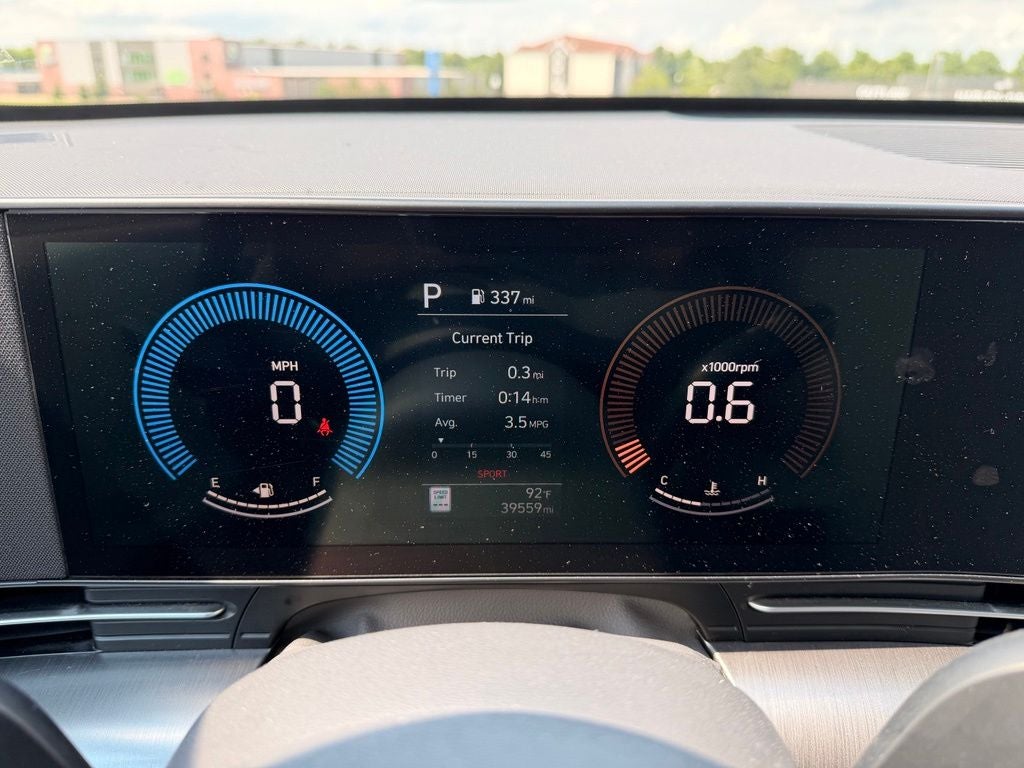 2025 Hyundai KONA SEL
