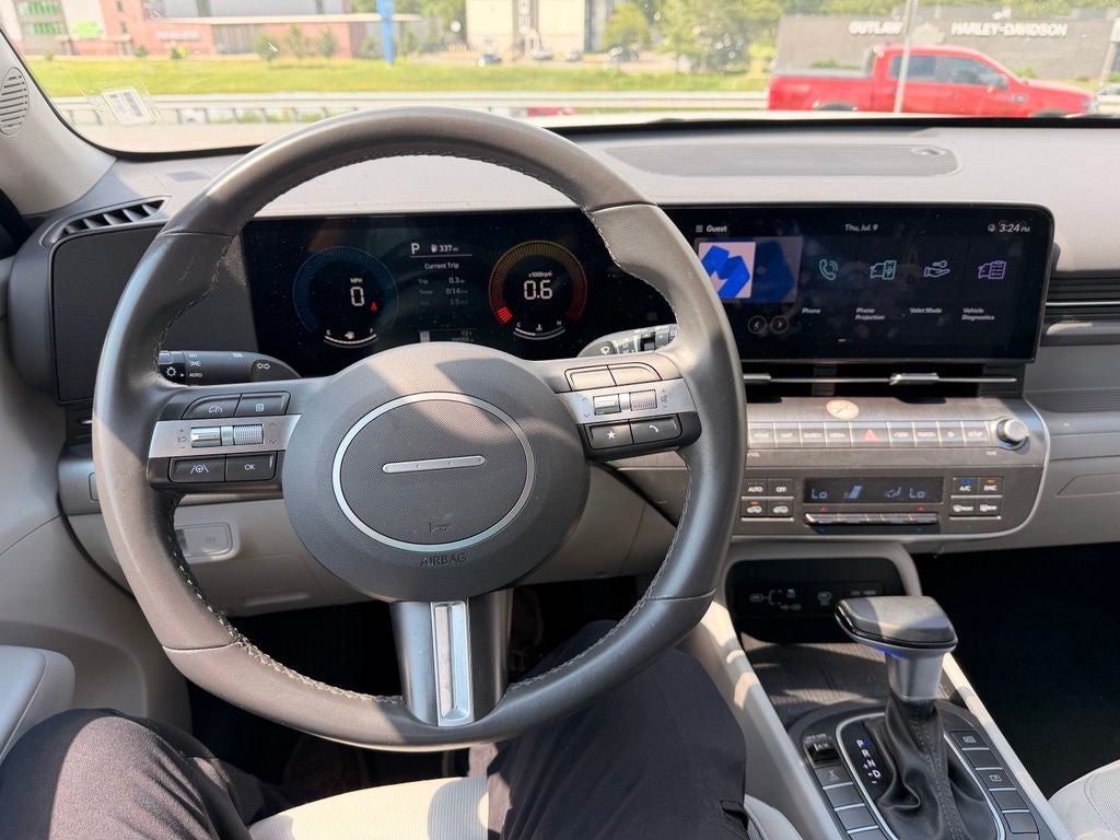 2025 Hyundai KONA SEL