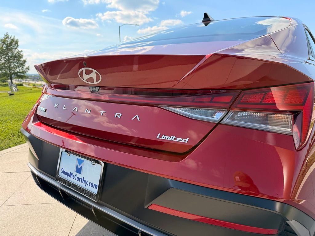 2026 Hyundai ELANTRA Limited