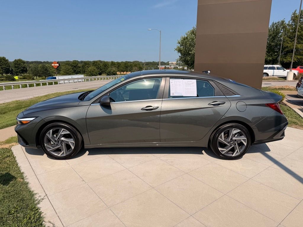 2026 Hyundai ELANTRA Limited