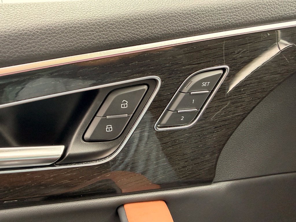 2021 Audi Q7 55 Prestige quattro