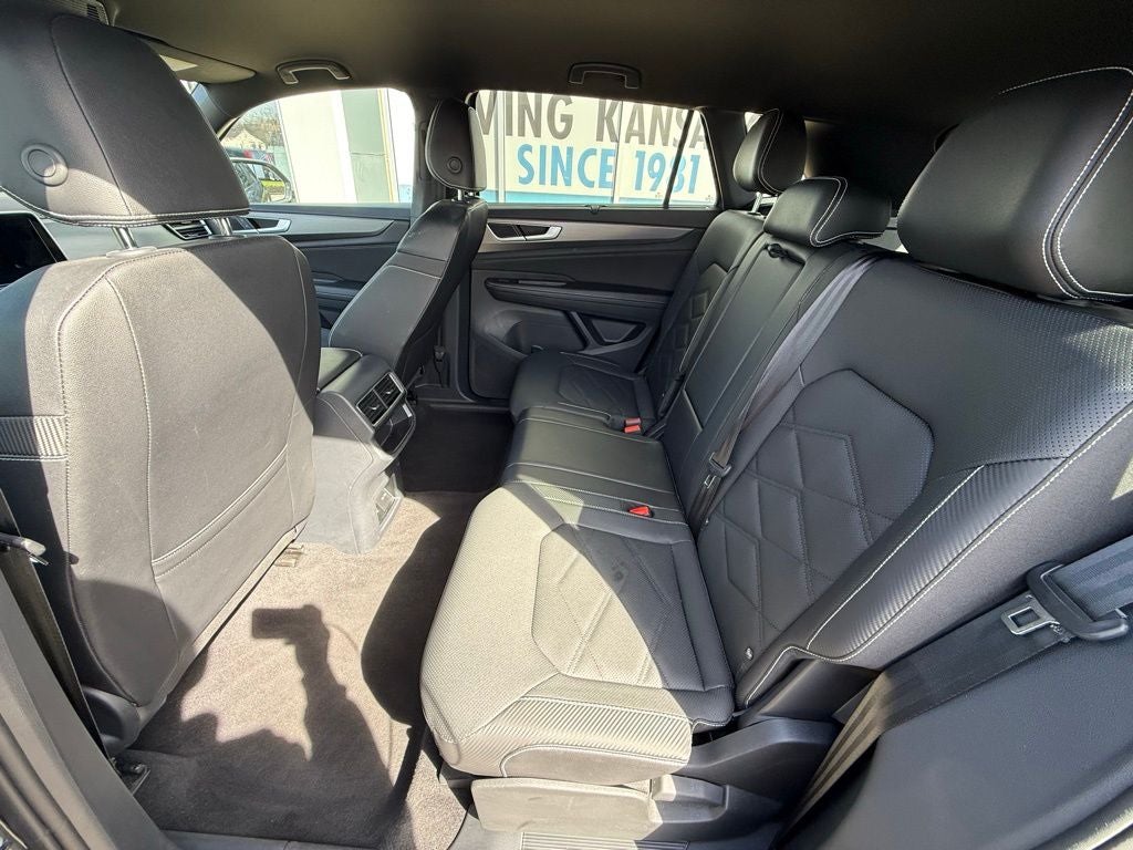 2025 Volkswagen Atlas Cross Sport 2.0T SE w/Technology