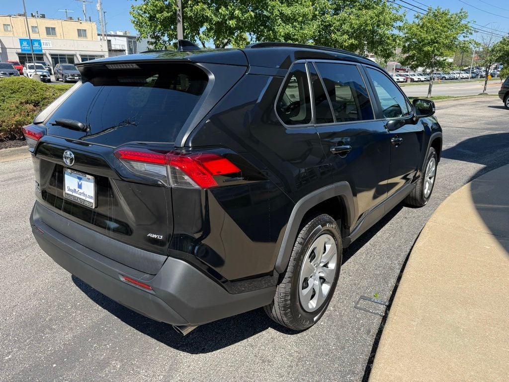 2020 Toyota RAV4 LE