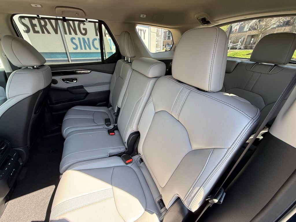 2025 Honda Pilot Touring