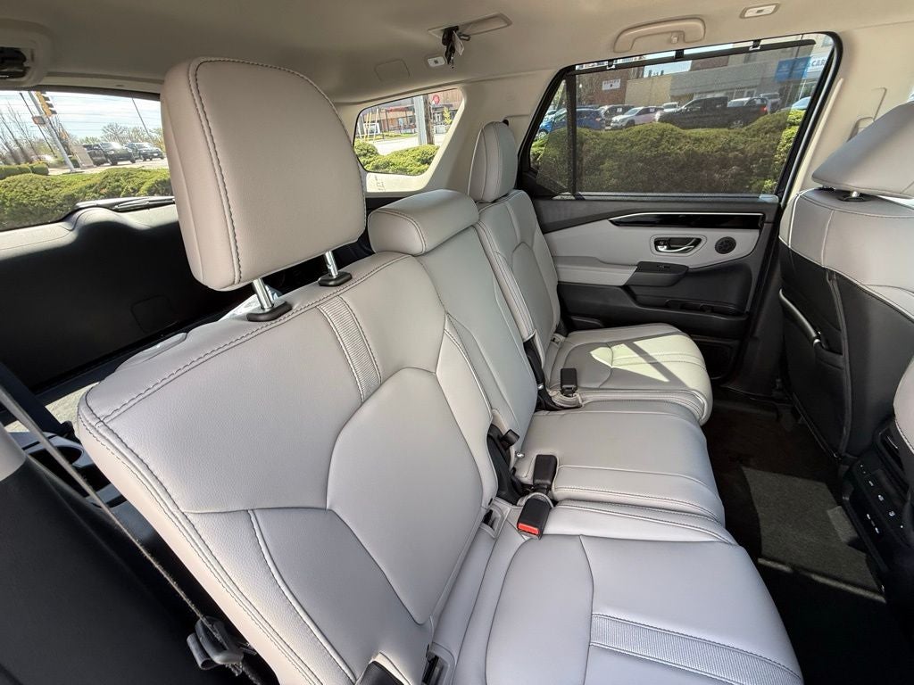 2025 Honda Pilot Touring