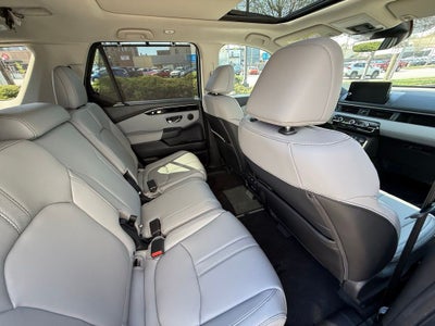 2025 Honda Pilot Touring