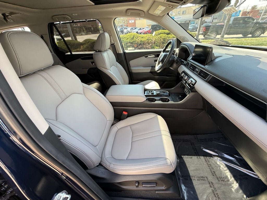 2025 Honda Pilot Touring