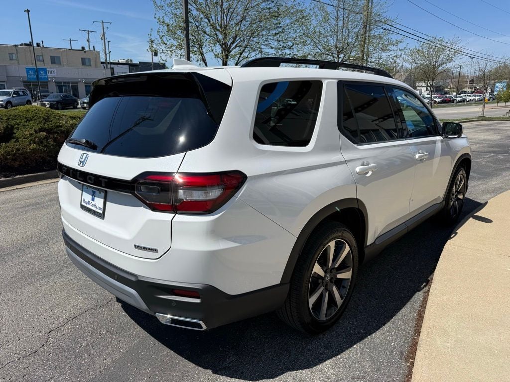 2025 Honda Pilot Touring