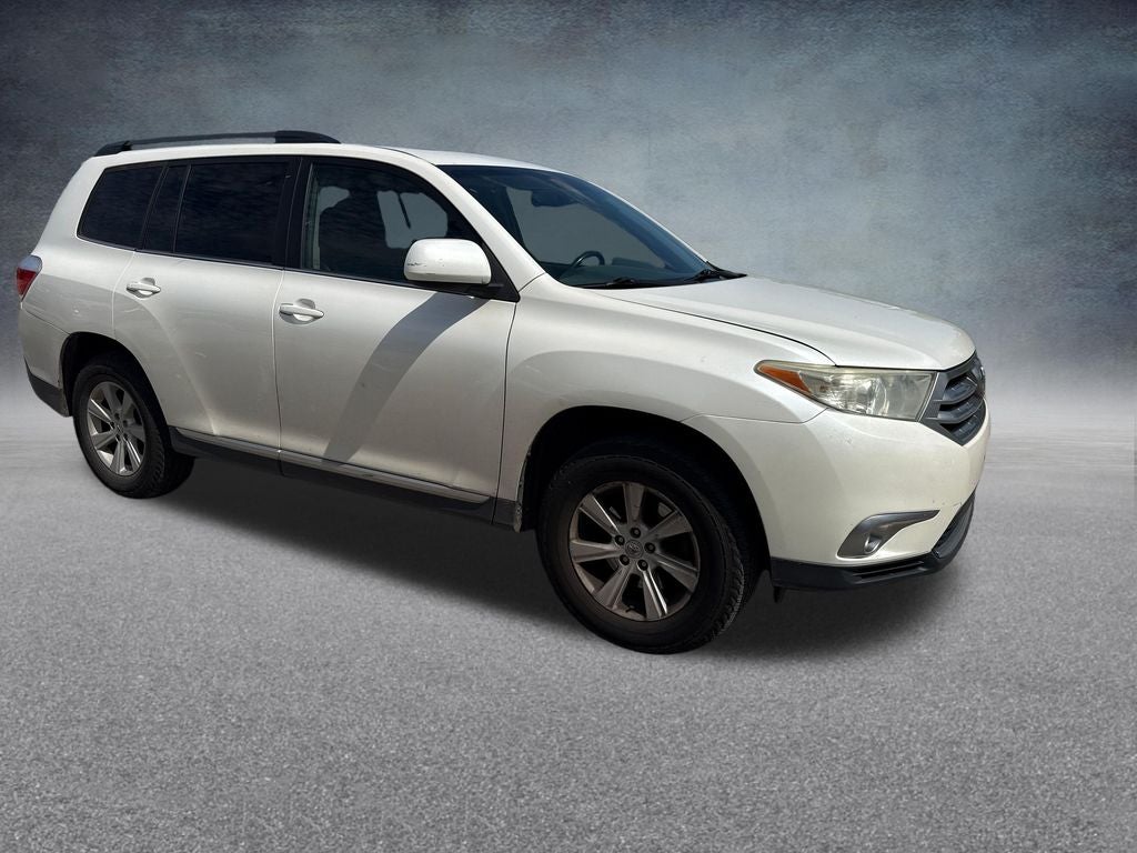 2013 Toyota Highlander SE