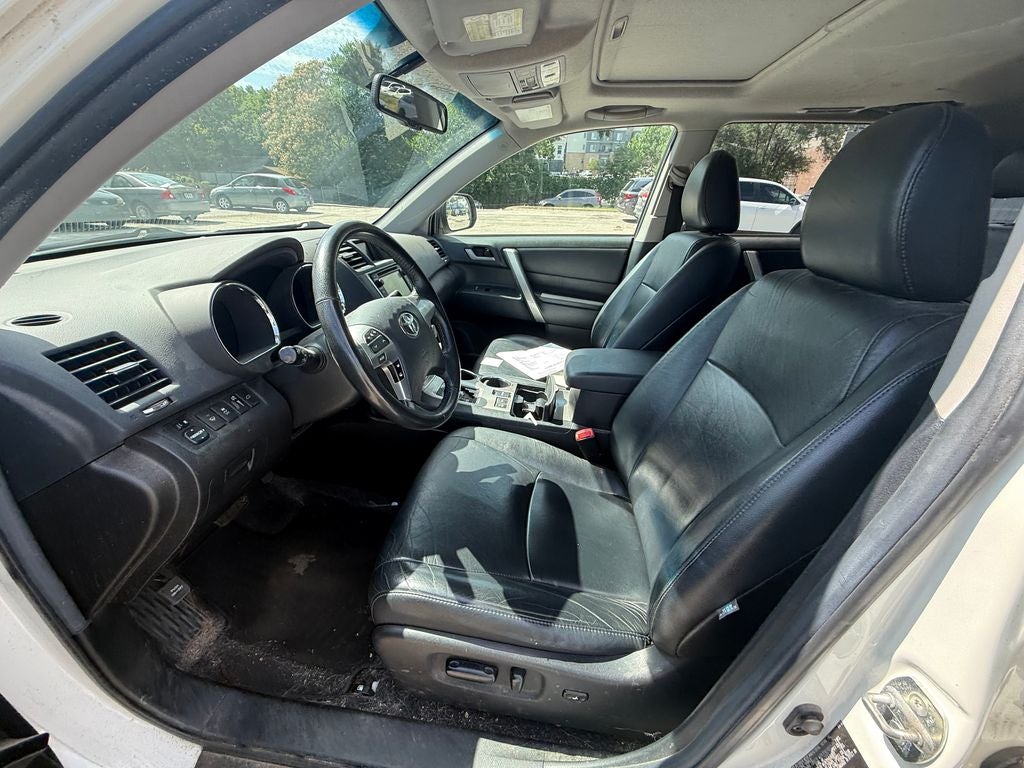 2013 Toyota Highlander SE