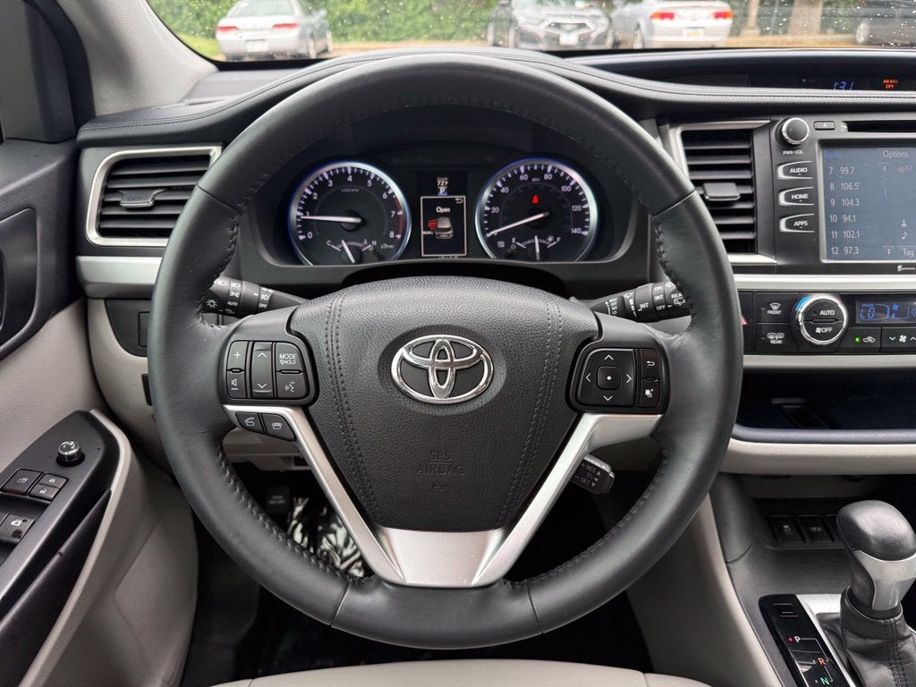 2016 Toyota Highlander XLE V6