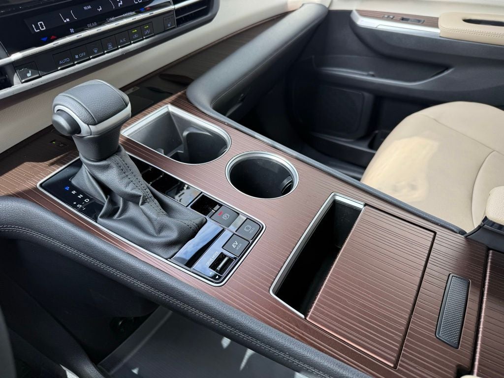 2024 Toyota Sienna XLE 7 Passenger