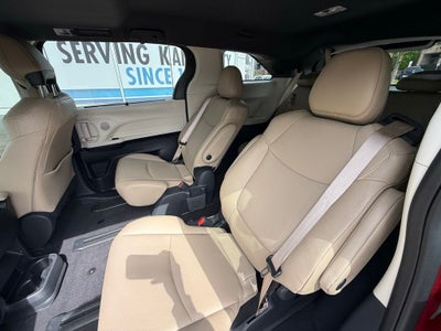2024 Toyota Sienna XLE 7 Passenger