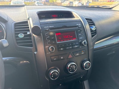 2012 Kia Sorento LX