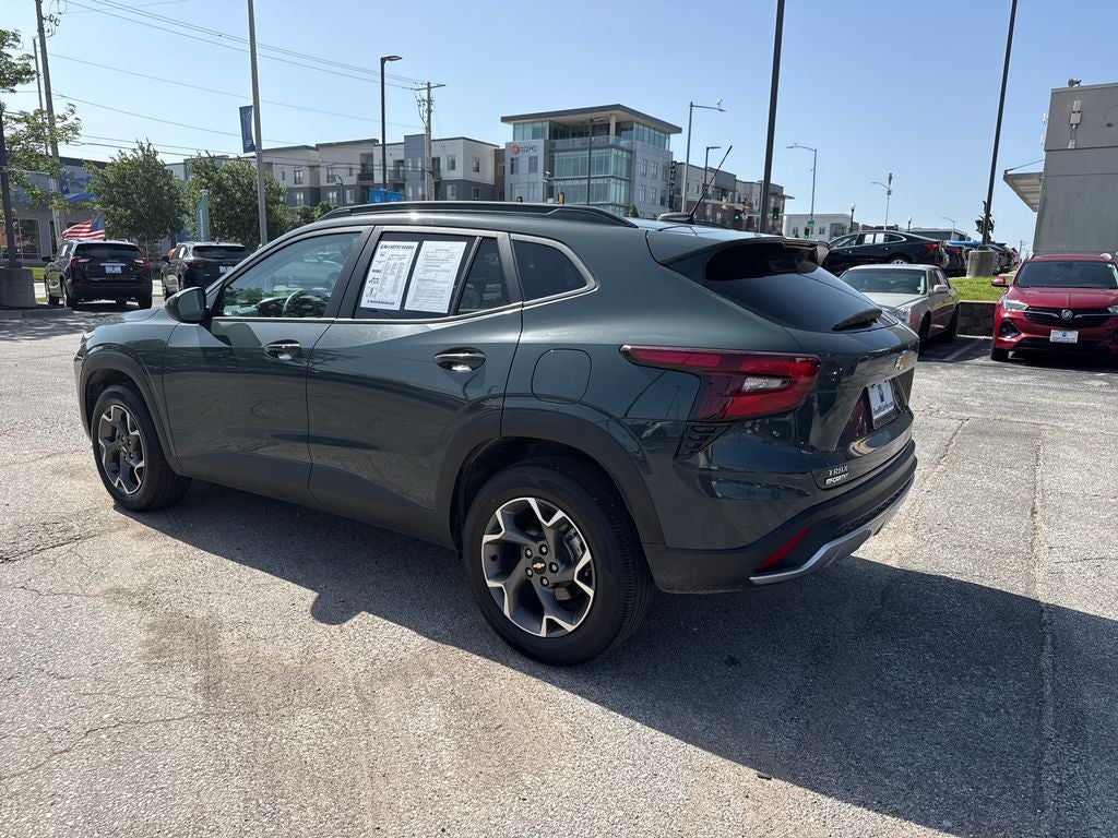 2025 Chevrolet Trax LT