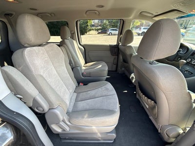 2014 Kia Sedona LX