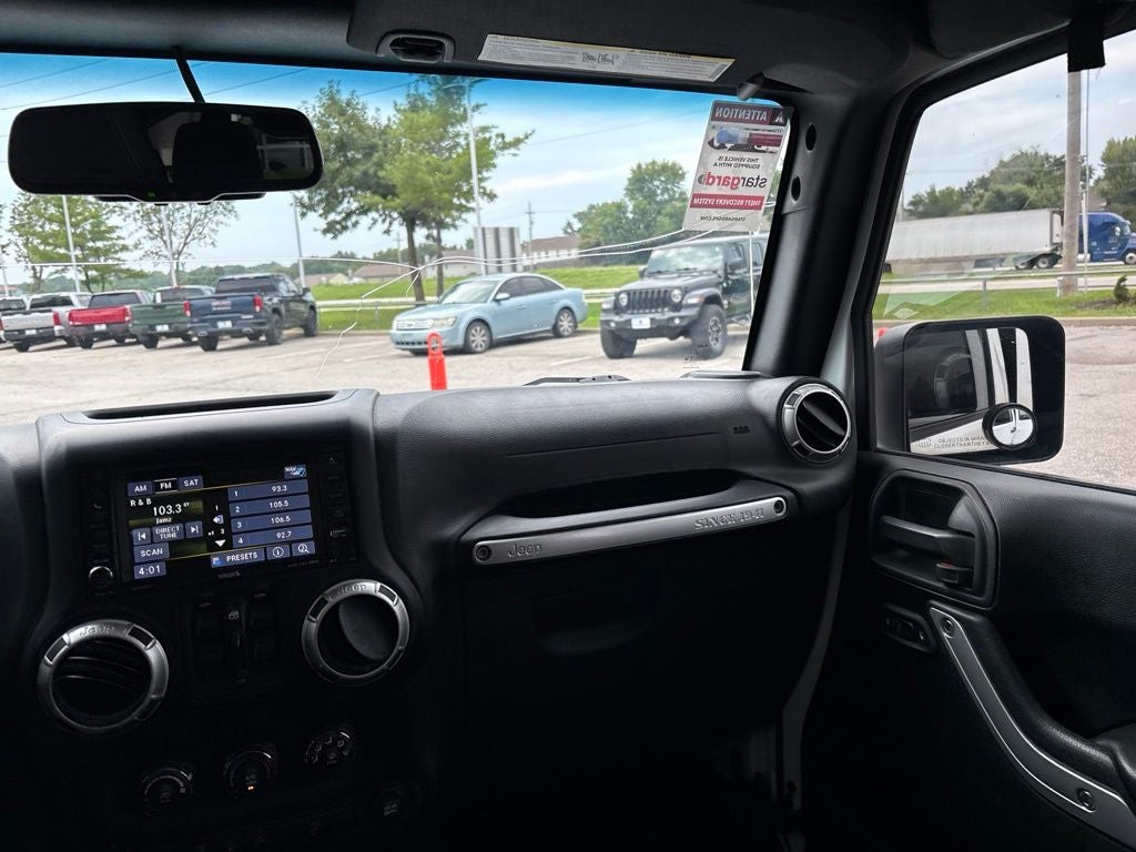 2017 Jeep Wrangler Unlimited Sahara