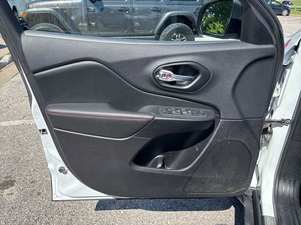 2022 Jeep Cherokee Trailhawk