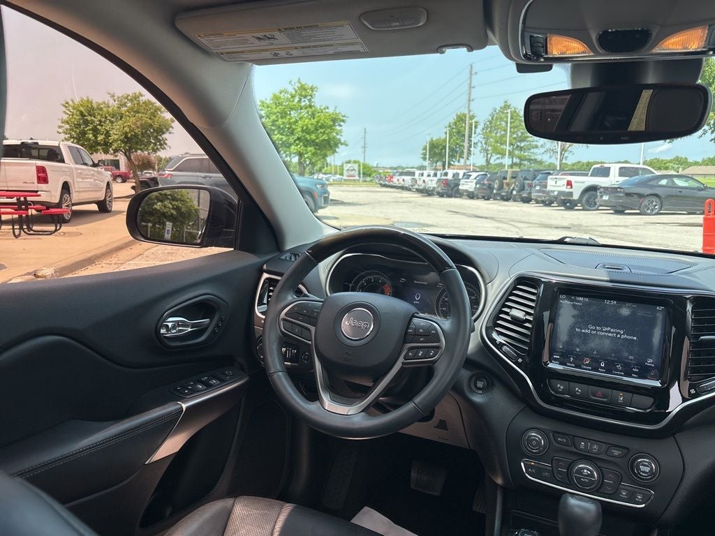 2019 Jeep Cherokee Overland