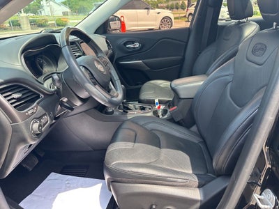 2019 Jeep Cherokee Overland