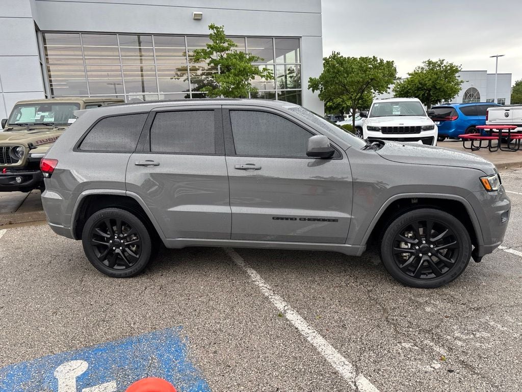 2021 Jeep Grand Cherokee Laredo X