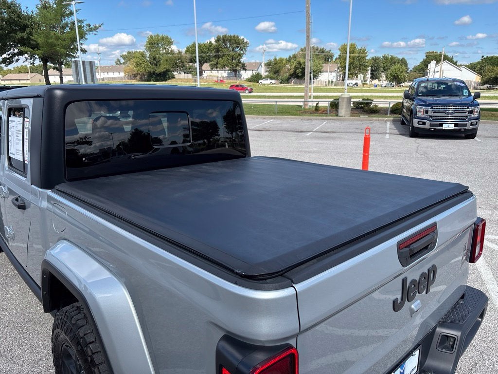 2023 Jeep Gladiator Willys