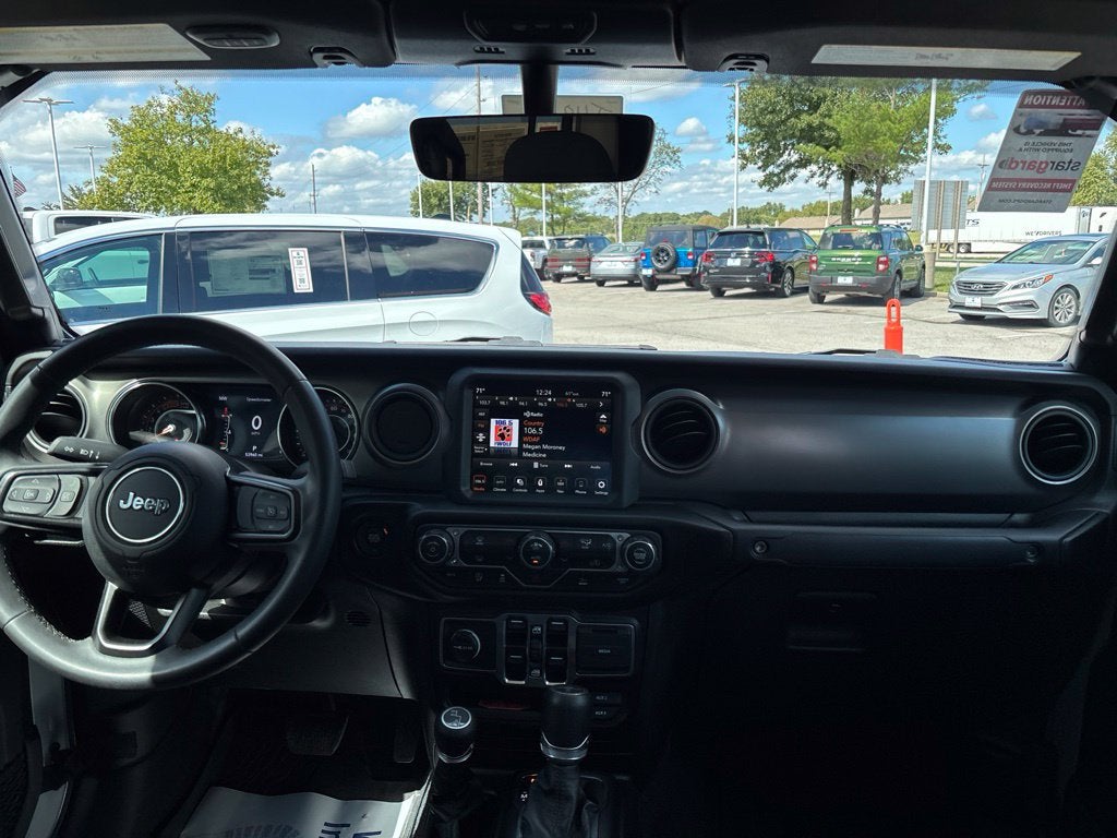 2023 Jeep Gladiator Willys