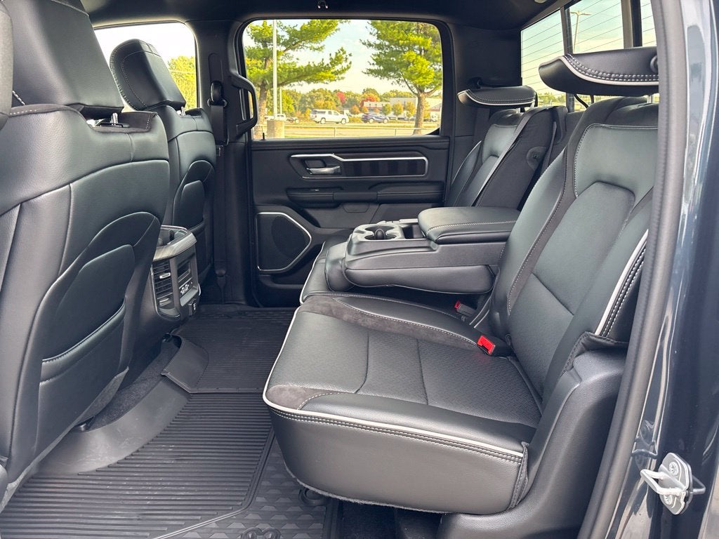 2026 RAM 1500 Laramie Crew Cab 4x4 5'7' Box