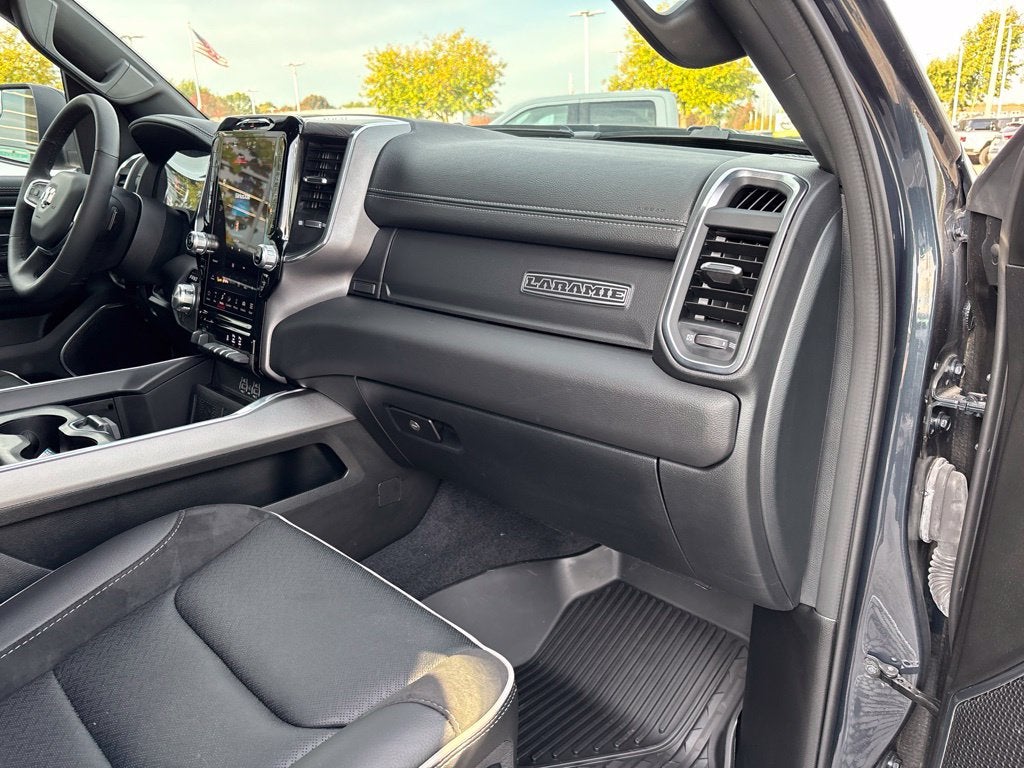 2026 RAM 1500 Laramie Crew Cab 4x4 5'7' Box