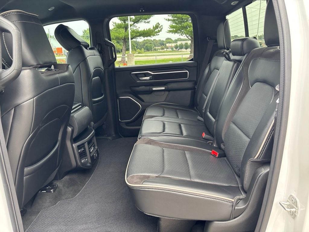 2023 RAM 1500 Laramie Crew Cab 4x4 5'7' Box