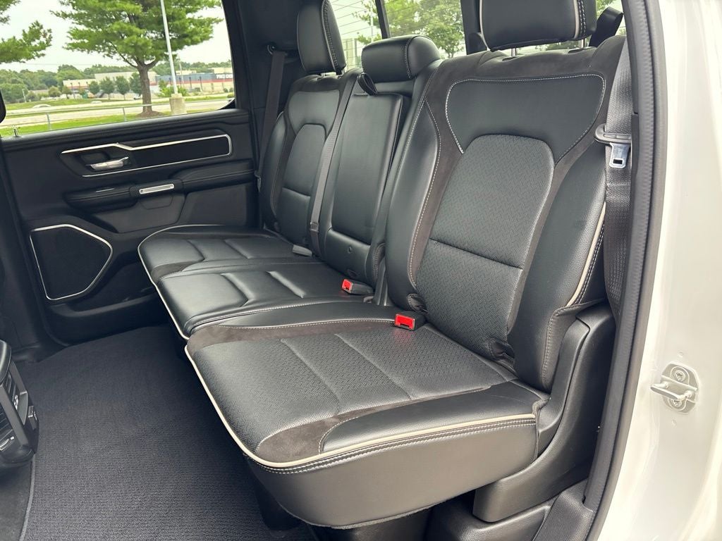 2023 RAM 1500 Laramie Crew Cab 4x4 5'7' Box