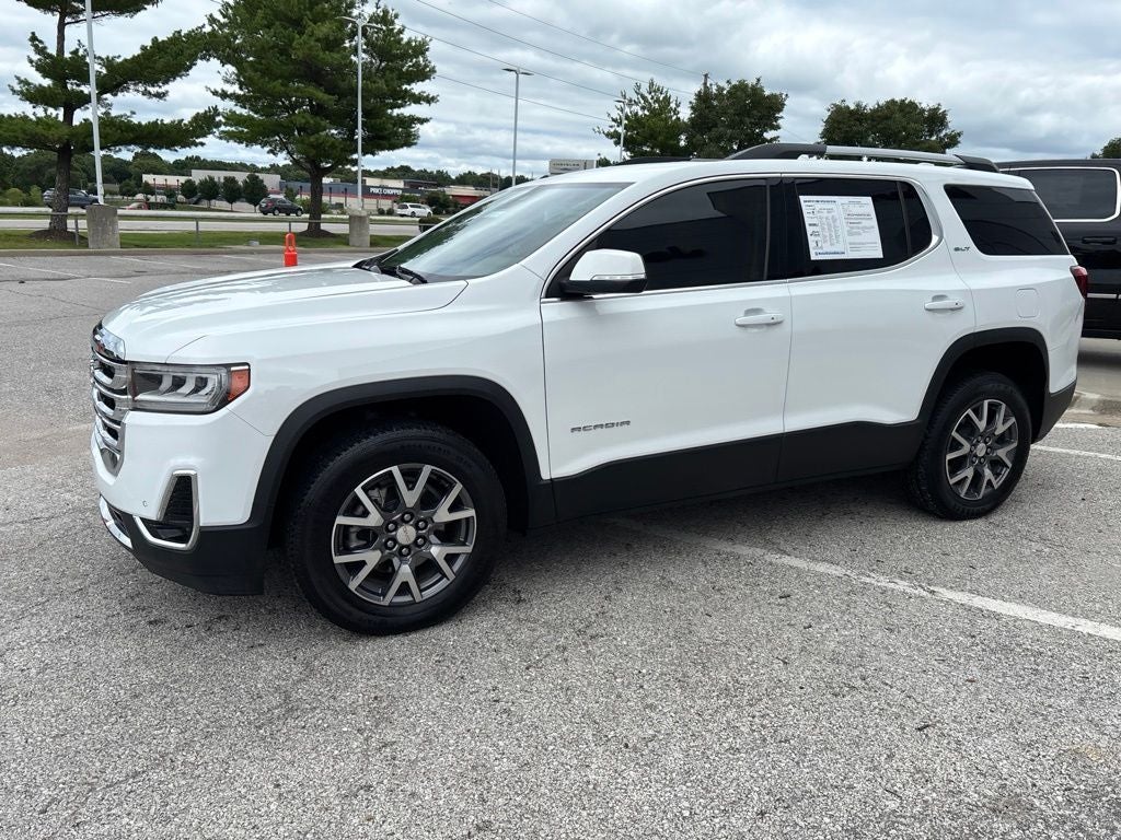 2023 GMC Acadia SLT