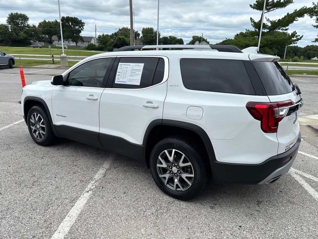2023 GMC Acadia SLT